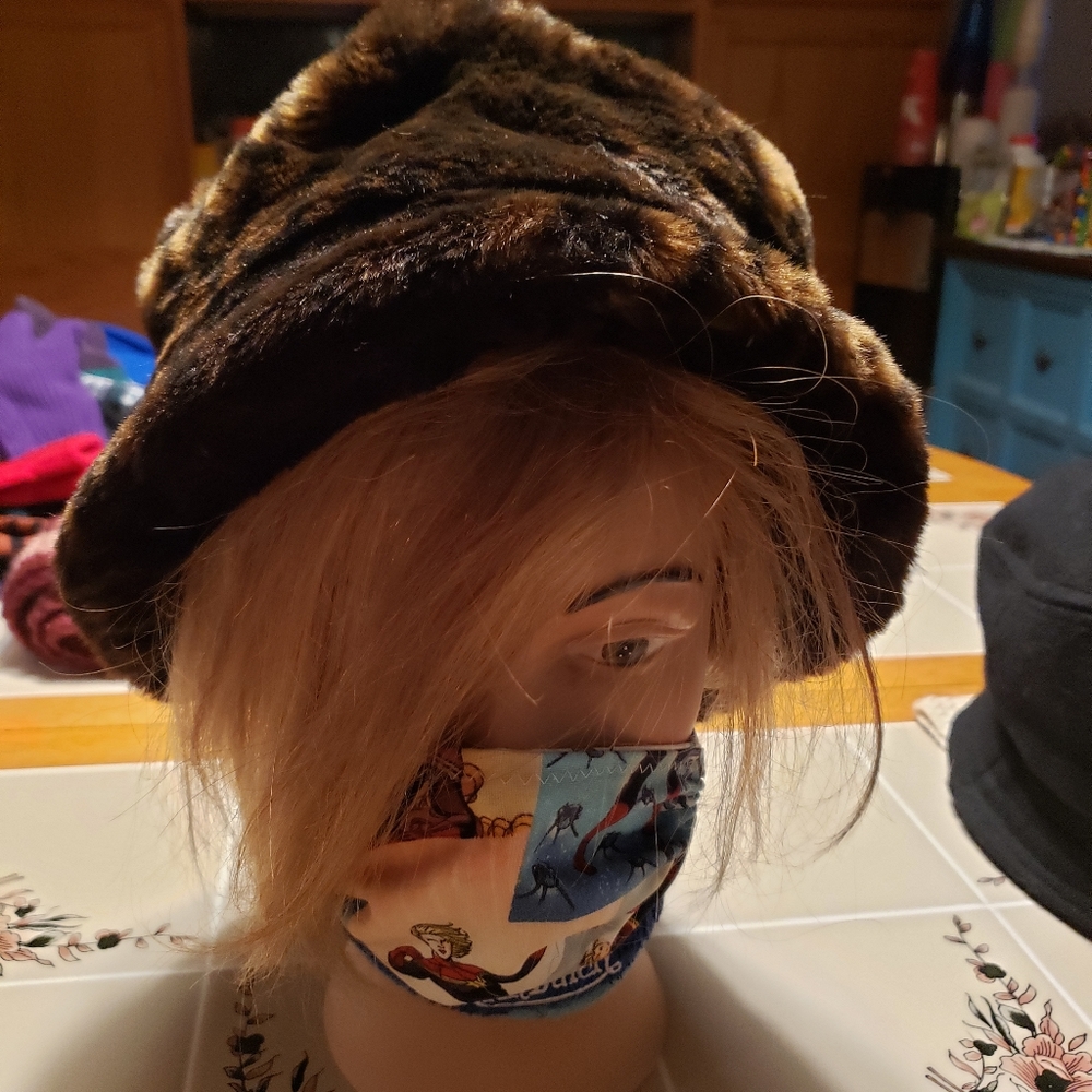 Ladies  hat
